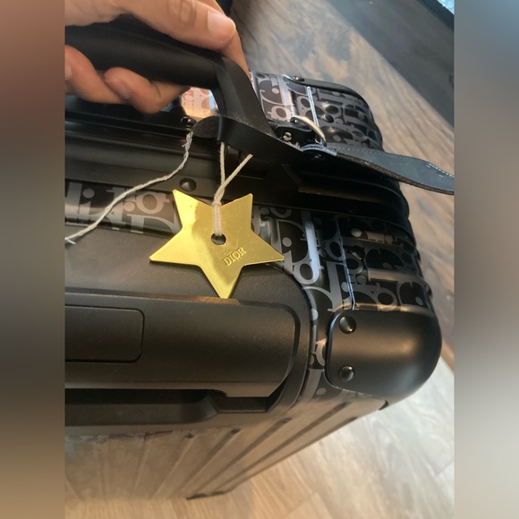 Authentic RIMOWA x DIOR luggage for carry on. - Picture 9 of 17
